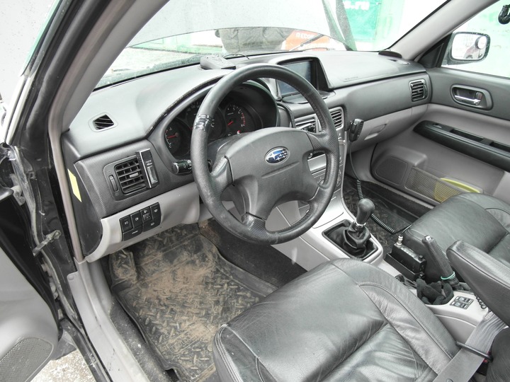 Салон Subaru Forester