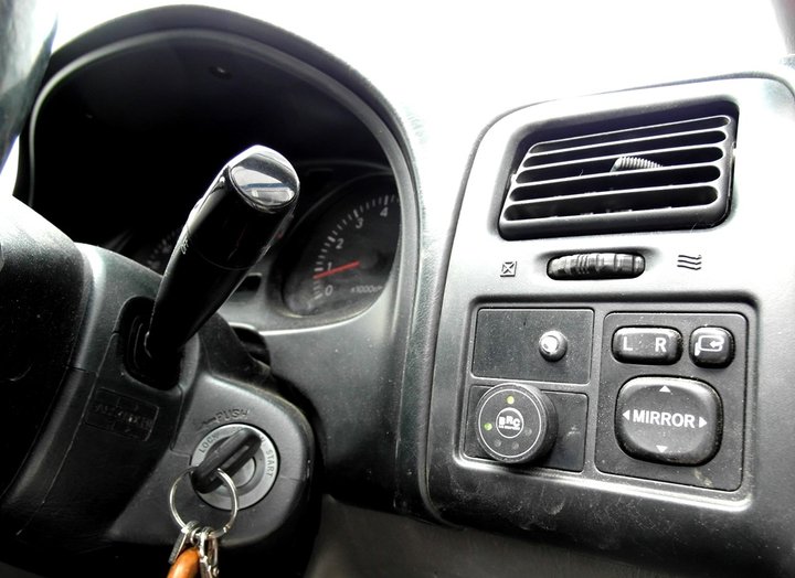 Кнопка переключения и индикации режимов работы ГБО BRC Sequent с указателем уровня топлива, Toyota Caldina Т21х