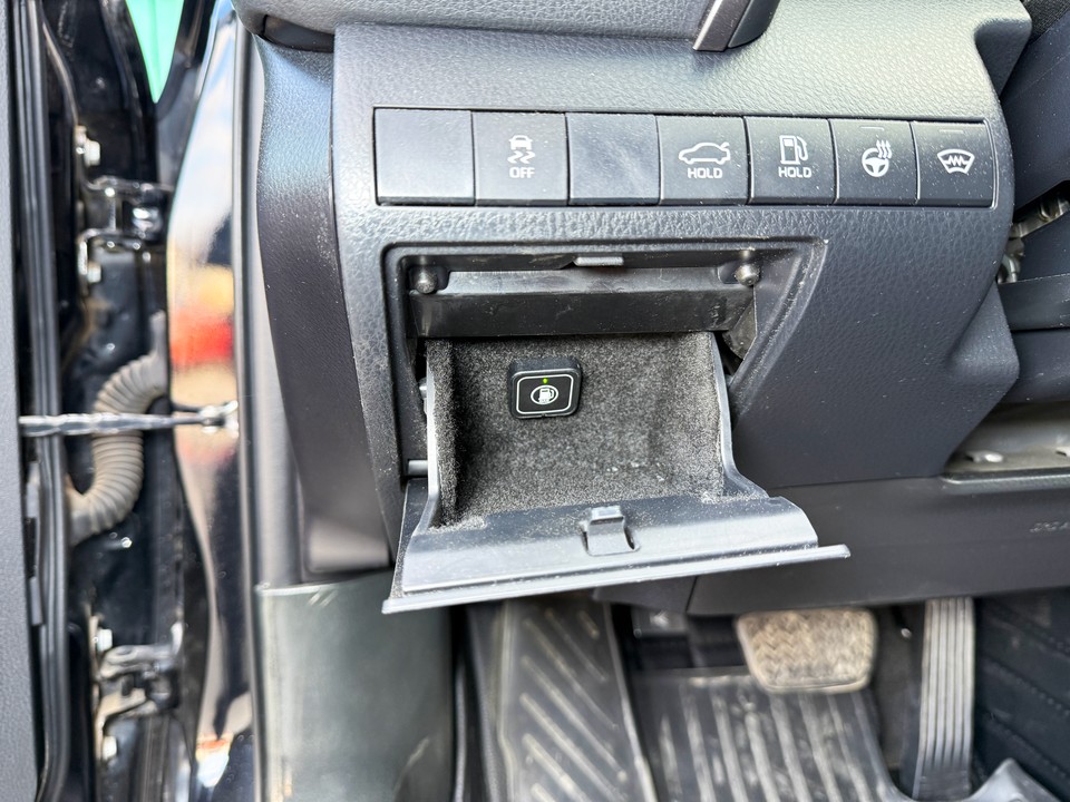 Кнопка управления ГБО в салоне