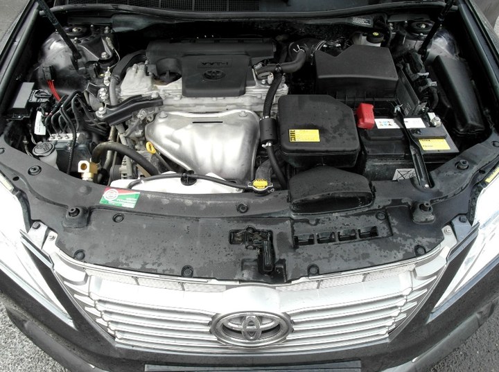 Подкапотная компоновка, двигатель 2AR-FE, Toyota Camry (XV50)