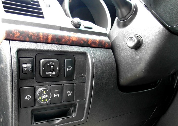 Кнопка переключения и индикации режимов работы ГБО BRC Sequent Plug&Drive CNG, Toyota Land Cruiser 200