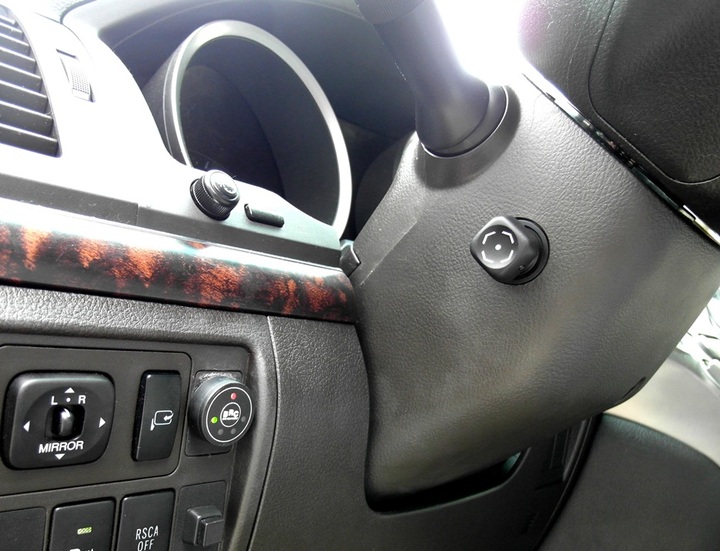 Кнопка переключения и индикации режимов работы ГБО BRC Sequent Plug&Drive с указателем уровня топлива, Toyota Land Cruiser 200