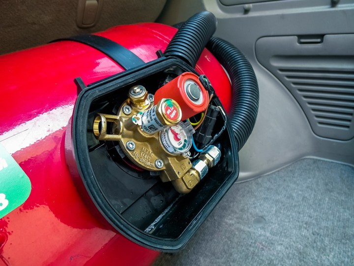 Мультиклапан класса Европа 2 с запорным электроклапаном, пожарным клапаном и электронным датчиком уровня топлива, Toyota RAV4