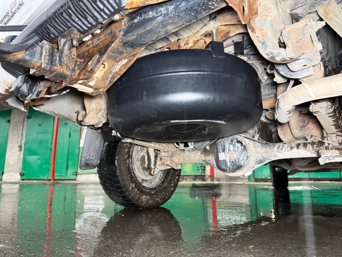  Toyota Tacoma тороидальный балон под днищем