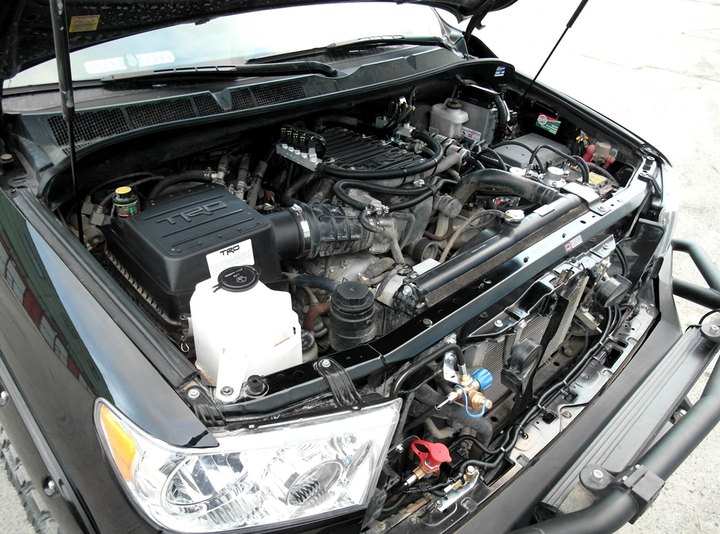 Подкапотная компоновка ГБО BRC Sequent Plug&Drive, природный газ, Toyota Tundra