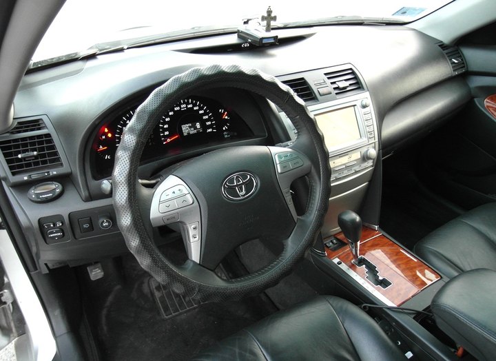 салон, Toyota Camry (XV40)