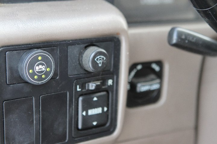 кнопка индикации и режимов работы ГБО, Toyota Land Cruiser 80