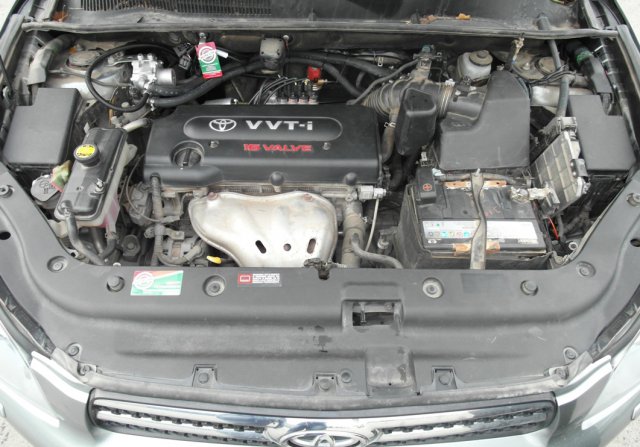 Подкапотная компоновка ГБО BRC Plug&Drive на Toyota RAV4