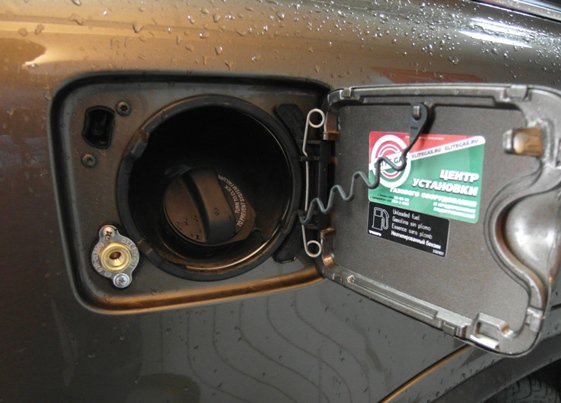Газовое заправочное устройство на Volvo XC 90