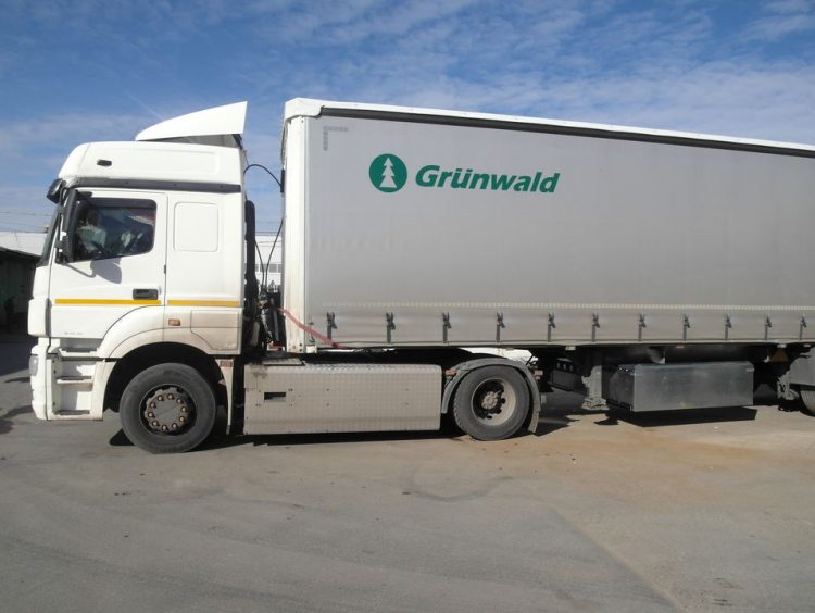 установка метановых баллонов в полуприцеп Grunwald