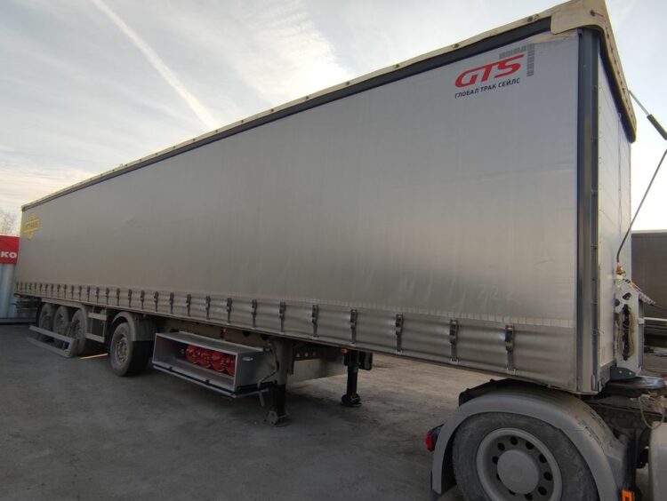 установка метановых баллонов на полуприцеп Ортхаус V4